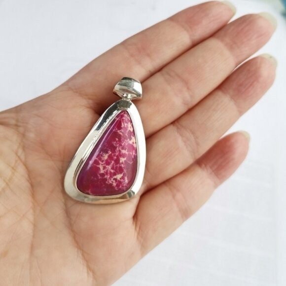 Sterling silver Raspberry Red Jasper drop pendant - Picture 3 of 7